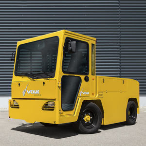 трактор для буксировки 1