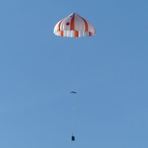 парашют для экстренной помощи 1