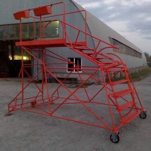 стремянка для технического обслуживания 1