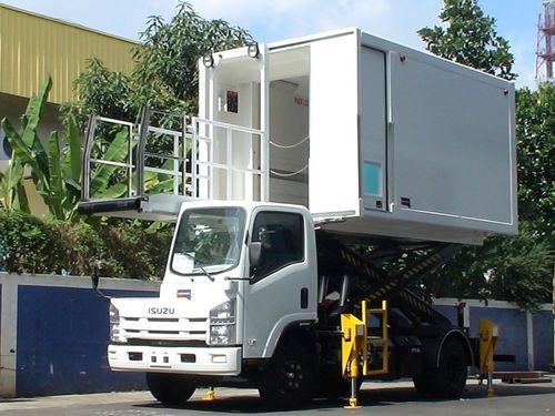 Подъемник для погрузки питания для самолета для аэропорта - MINI - AEROMOBILES PTE LTD