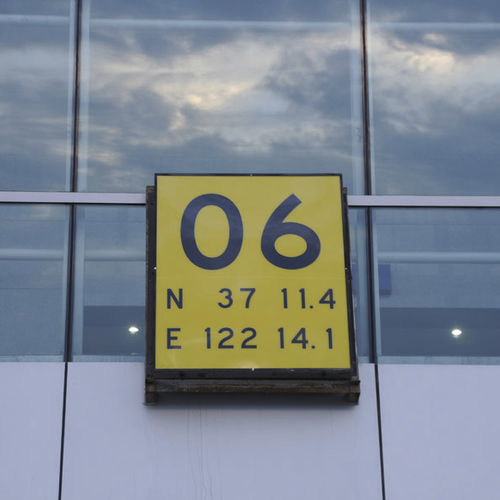 Информационный указатель - ASIS-H-P-L - AIRSAFE AIRPORT EQUIPMENT CO., LTD. - статический / для взлетно-посадочной полосы / LED