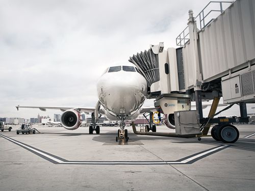Фиксированный пусковой агрегат - series 2500+ powerpack i-connect - CAVOTEC AIRPORT DIVISION - установленный под посадочным трапом / для трассы / для самолета