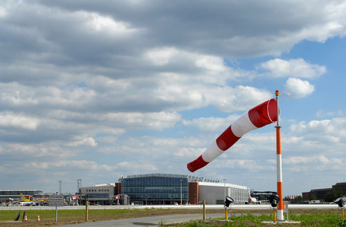 Ветроуказатель для аэропорта - EUROPOLES SUISSE GMBH - с мачтой