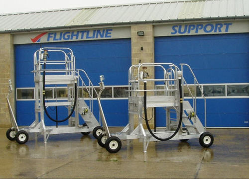 Стремянка для заправки - 757 - FLIGHTLINE SUPPORT LTD