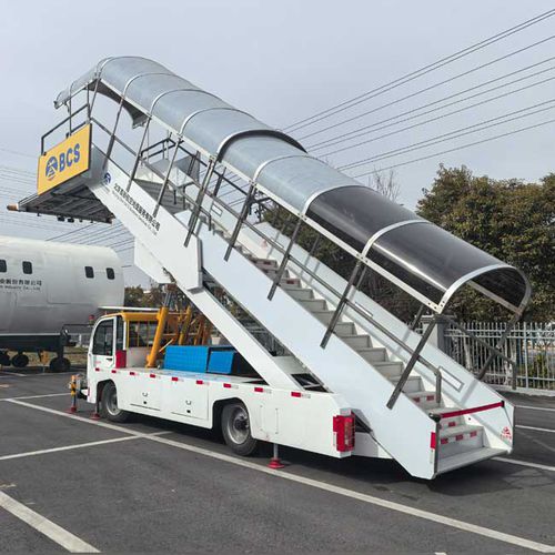 Лестница для посадки на судно - JSTY5080KTE  - Jiangsu Tianyi Aviation Industry Co., Ltd. - самоходная / для самолета / для пассажиров
