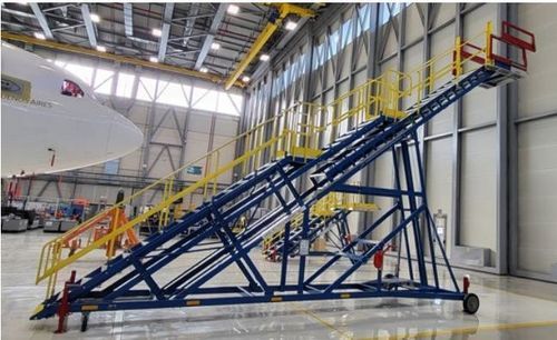 Платформа для технического обслуживания для самолета - 2160.20 - LANGA INDUSTRIAL - для технического обслуживания самолетов / регулируемая / из алюминия