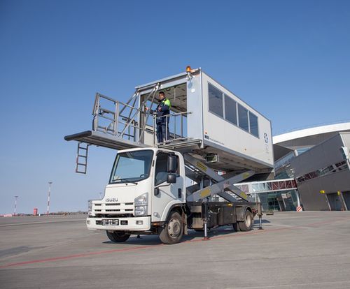 Самоходный амбулифт - ALS-U - LAS-1 COMPANY LTD. - для аэропорта