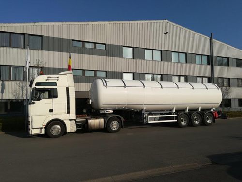 Самоходная цистерна для подвоза горючего - LPG - NV STOKOTA - для аэропорта