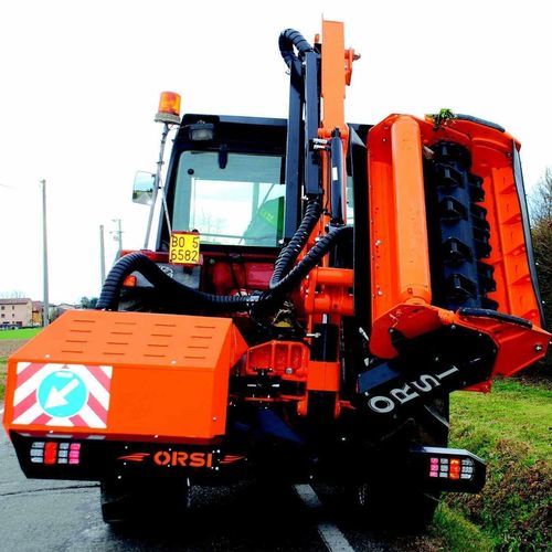 Косилка для установки на трактор - ACROBAT series - ORSI GROUP SRL - для взлетно-посадочной полосы