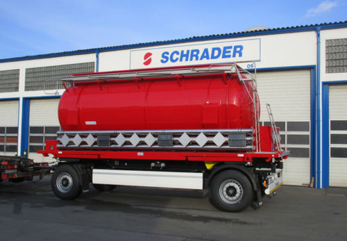 Цистерна для топлива - SCHRADER T+A FAHRZEUGBAU GMBH & CO. KG - жесткая / для аэропорта / из пластика