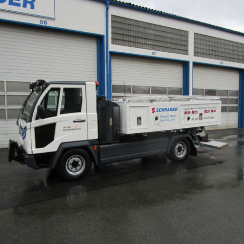 Самоходное транспортное средство для питьевой воды - WSU  - SCHRADER T+A FAHRZEUGBAU GMBH & CO. KG - с подвесной системой / для аэропорта