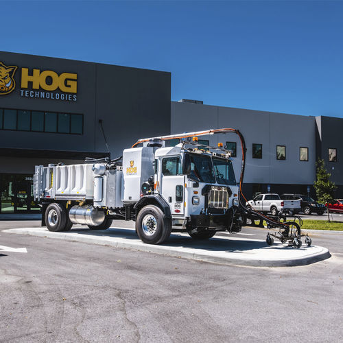 Машина для уборки аэродрома - SH7500 - WATERBLASTING TECHNOLOGIES - на грузовике / для очистки поверхности / для снятия резины