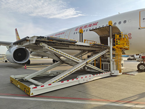 Ножничный подъемник - GJT14D  - WEIHAI GUANGTAI AIRPORT EQUIPMENT CO., LTD - для контейнеров / электрический / для аэропорта