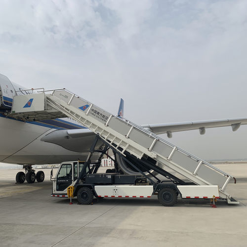 Резервная лестница - GKT58ZD - WEIHAI GUANGTAI AIRPORT EQUIPMENT CO., LTD - мобильная / для самолета / для пассажиров