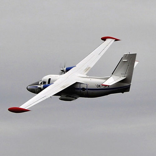 Служебный самолет - L 410 UVP-E20 - AIRCRAFT INDUSTRIES, A.S. - частный / двухмоторный / с турбовинтовым двигателем