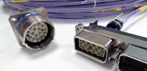 Кабель для самолета - OM1 (62.5/125)	 - CARLISLE INTERCONNECT TECHNOLOGIES - секторный / оптического волокна / многомодовый