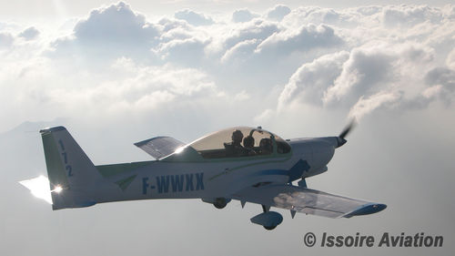 Самолет для обучения - APM30 Lion   - ISSOIRE AVIATION - одномоторный / с поршневым двигателем / 3 места