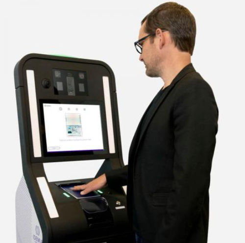 Стойка регистрации с принтером - TravelKiosk™ - IDEMIA - со сканером паспортов / напольная / для аэропорта