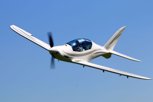 Одномоторный самолет - Shark UL  - SHARK.AERO s.r.o. - четырехтактный двигатель / тандем / легкий спортивный