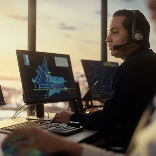 Управление подготовкой ЛА в аэропорту в режиме реального времени - Amadeus IT Group SA