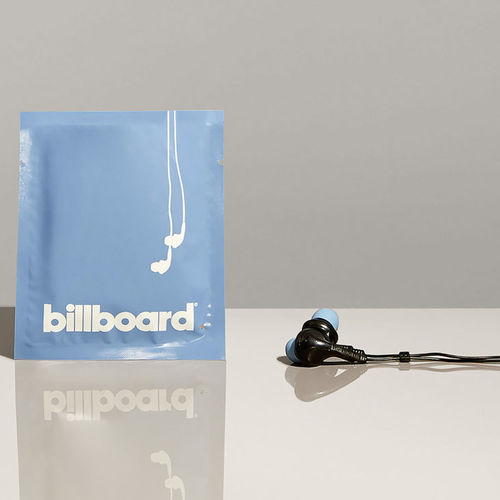Наушники для пассажиров - BILLBOARD   - BUZZ - THE INFLIGHT EXPERIENCE...