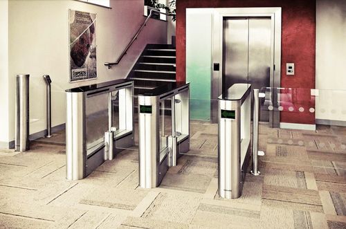 Автоматические ворота посадки в самолет с устройством считывания с карт - EasyGate DG/DR - Cominfosec - для аэропорта