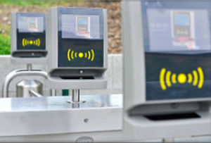 Фиксированный считыватель штрих-кодов - Cominfosec - 2D / 1D / RFID