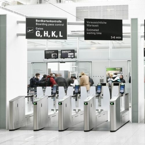 Автоматические ворота посадки в самолет со сканером штрих-кодов - BoardSec - Gunnebo Entrance Control - с биометрическим считывающим устройством / с устройством считывания посадочных талонов / для аэропорта