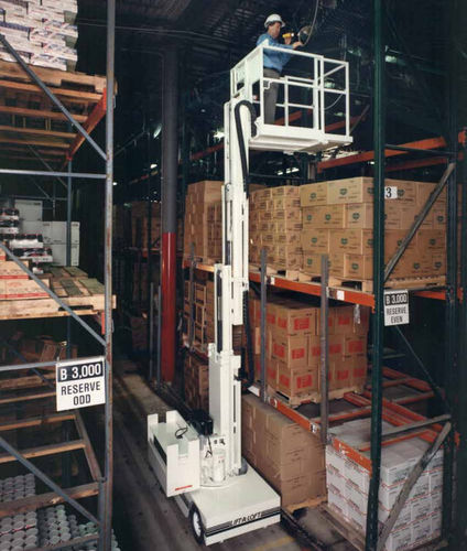 Рабочая подъемная платформа - AMV36-19	 - Lift-A-Loft Corporation - подъем на мачту