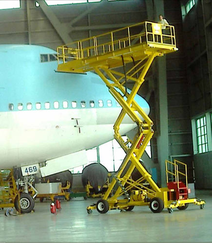 Рабочая подъемная платформа - SPX32 - Lift-A-Loft Corporation - ножничная / телескопическая / для самолета
