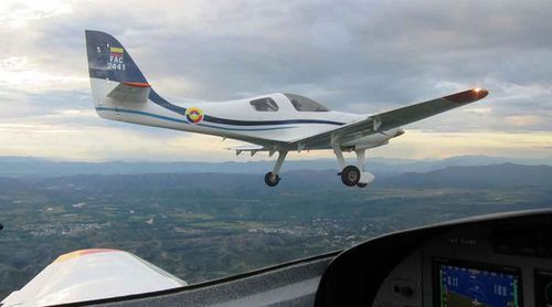 Самолет для воздушной съемки - Synergy  - Lancair International - для туризма / одномоторный / с поршневым двигателем