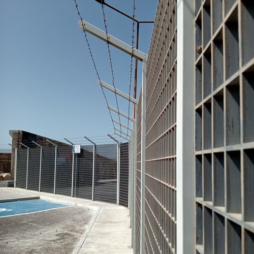 Заграждение для аэропорта - FRP GRATING - M.M. Srl - из стеклопластика / для безопасности / с профилями