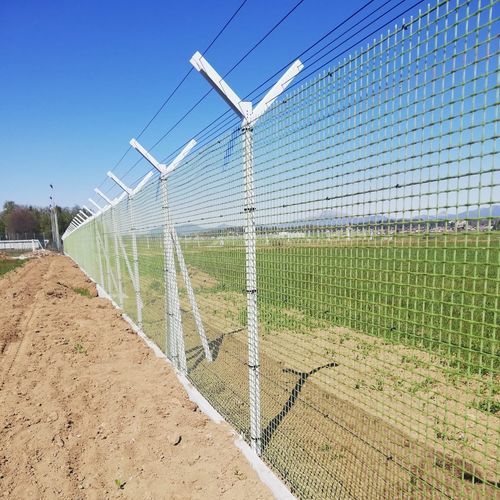 Заграждение для аэропорта - FRP MESH  - M.M. Srl - из стекловолокна / для безопасности / с профилями