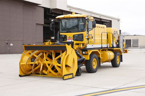 Снегоуборочная машина на грузовике - H-Series  - Oshkosh Airport Products - для аэропорта