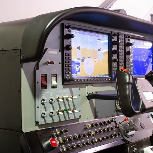 Симулятор полета - C172 Skyhawk - Elite Simulation Solutions - самолет / тренировочный / VFR