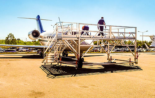 Док для обслуживания для самолета - ALTEC Aluminium Technik GmbH - для носовой части машины / мобильный / регулируемый