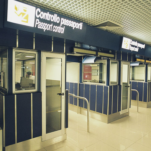 Стойка таможня - Fiumicino - Roma - CUTINI GROUP SRL - полиция / для аэропорта