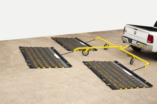 Подметальная машина для аэродрома - RZR-TRPLX - FOD Control Corporation - буксируемая / FOD