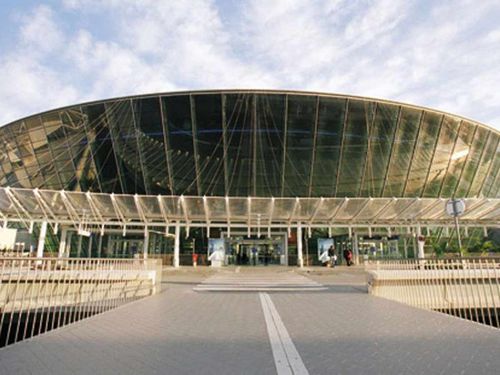 Желоб для аэропорта - KOMPAQDRAIN - ULMA Architectural Solutions - с решеткой / из резинобетона / для сбора дождевой воды