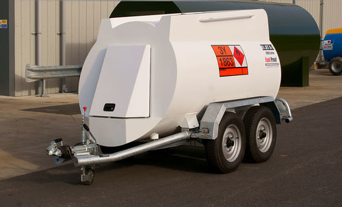 Буксируемая цистерна для подвоза горючего - Fuel Proof - дизельная / для авиационного бензина / Jet A-1