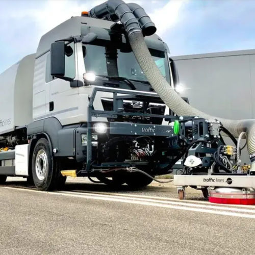 Гибкая машина для уборки - dynamic twister - Maschinenbau Cernota GmbH & Co. KG - для аэродрома / на грузовике / для очистки поверхности